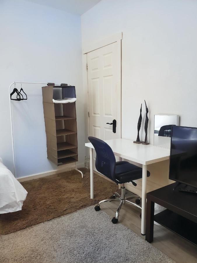 Booking-Eddy- Single Room With Self Check-In Hull ภายนอก รูปภาพ